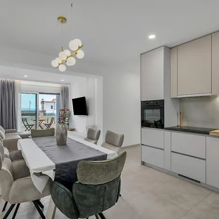 Luka's View Apartment