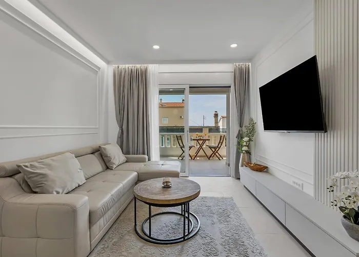 Luka's View Апартаменты