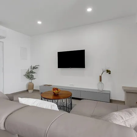 דירה Luka's View מאקרסקה